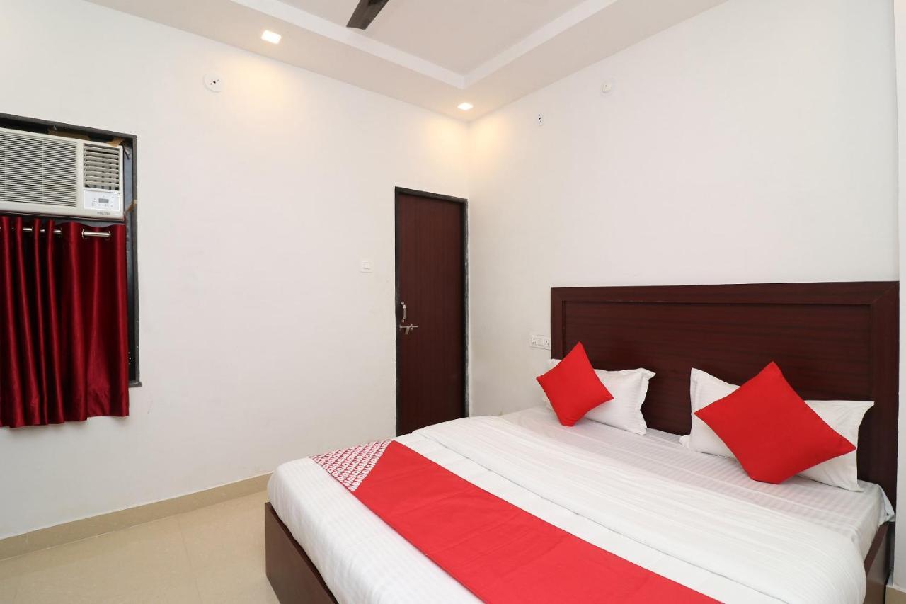 Oyo 1021 Hotel Gayatri Residency Tirath Εξωτερικό φωτογραφία