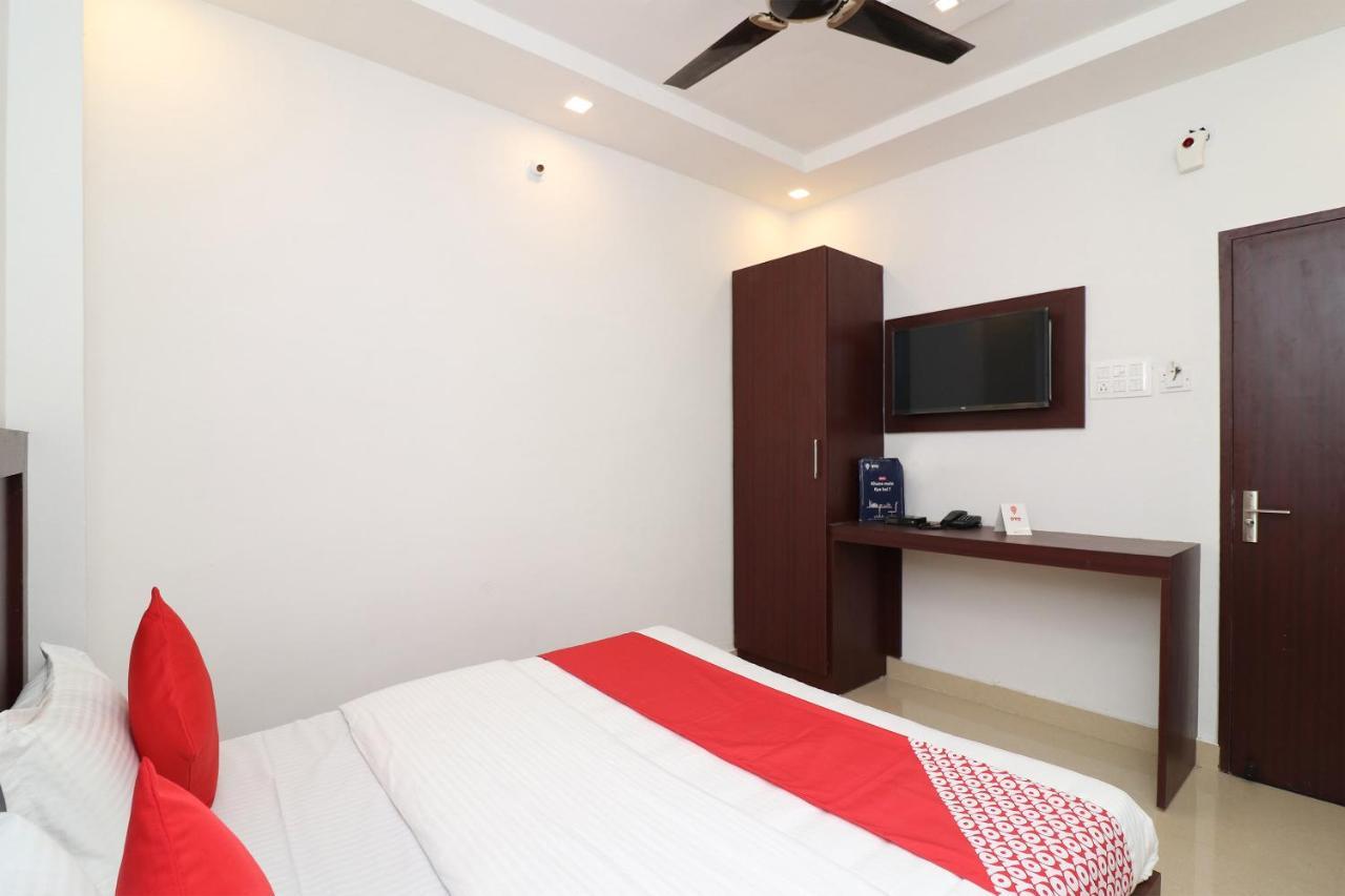 Oyo 1021 Hotel Gayatri Residency Tirath Εξωτερικό φωτογραφία