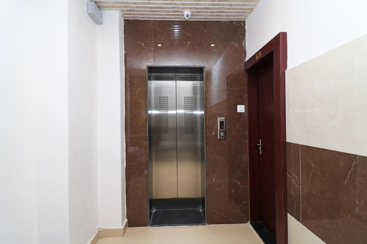 Oyo 1021 Hotel Gayatri Residency Tirath Εξωτερικό φωτογραφία