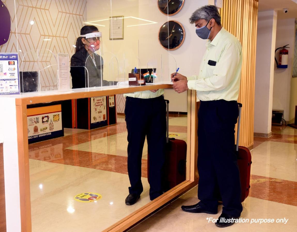 Oyo 1021 Hotel Gayatri Residency Tirath Εξωτερικό φωτογραφία